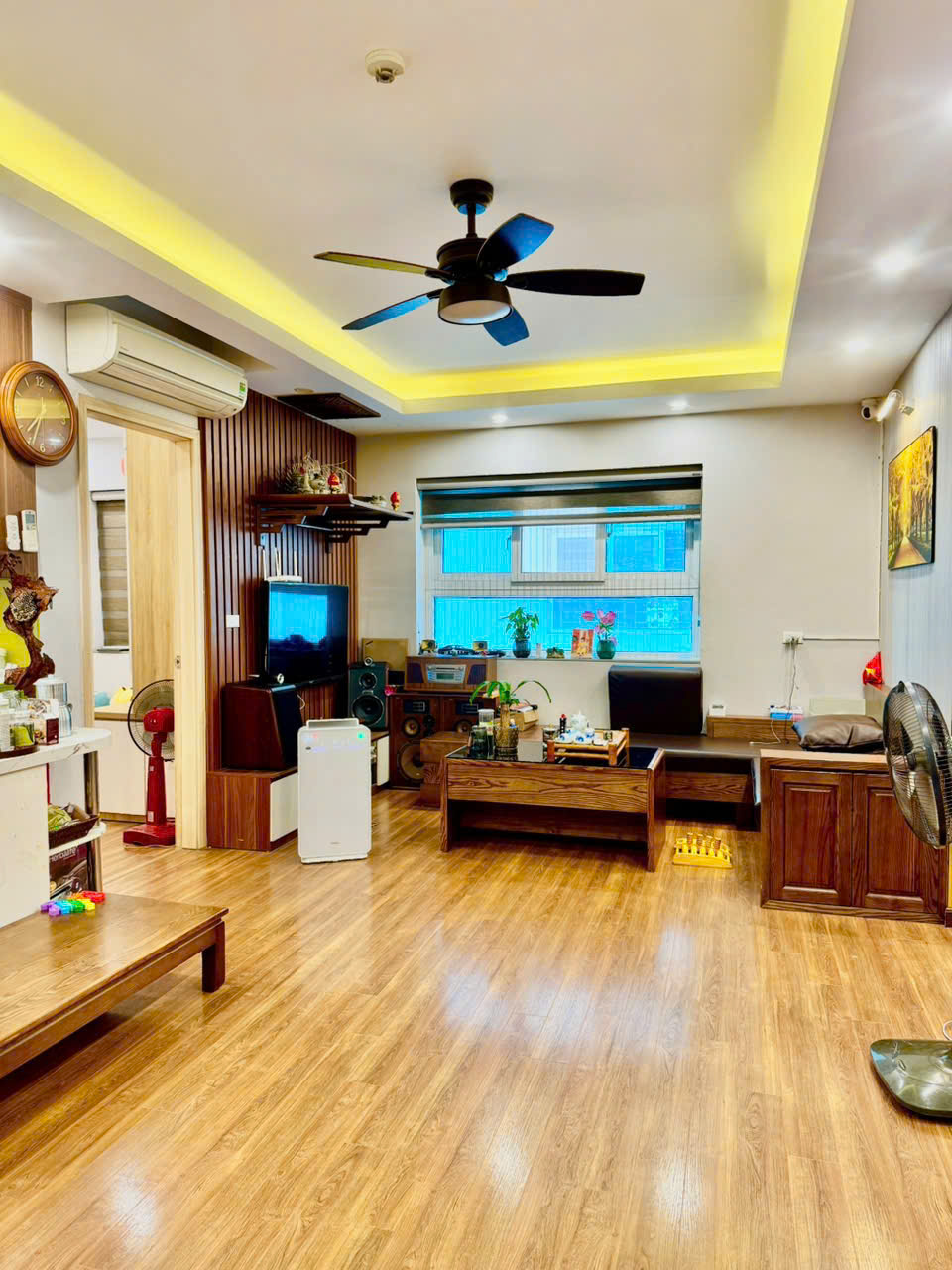 3,5 Tỷ có ngay căn góc 81m2 3PN, 2WC full nội thất, bc Hướng Đông - Ảnh 3