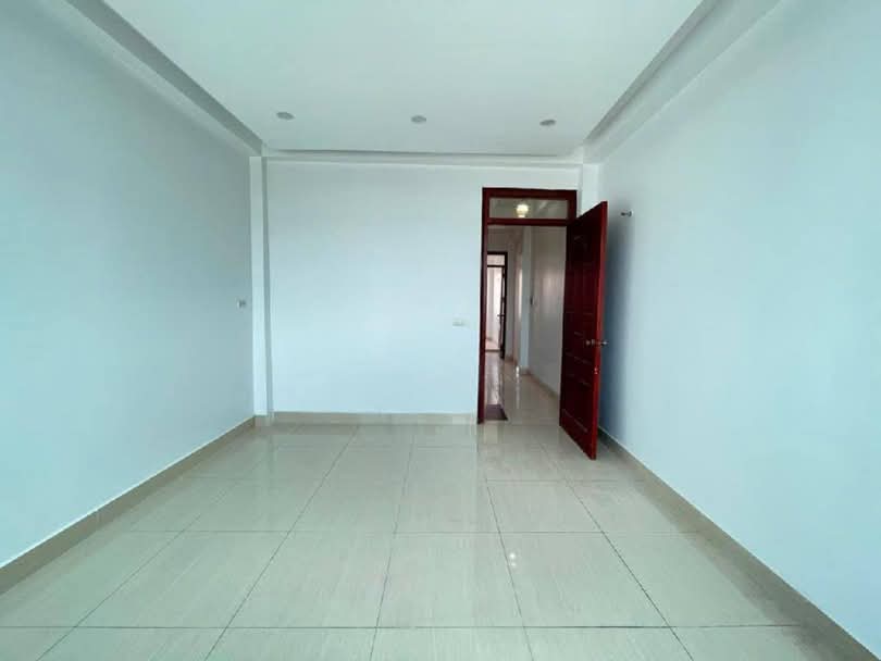 TRUNG TÂM HAI BÀ - HIẾM - NHÀ MỚI-THANG MÁY - DÂN XÂY - Ô TÔ ĐỖ GẦN - NGAY SÁT CÔNG VIÊN THỐNG NHẤT - Ảnh 5