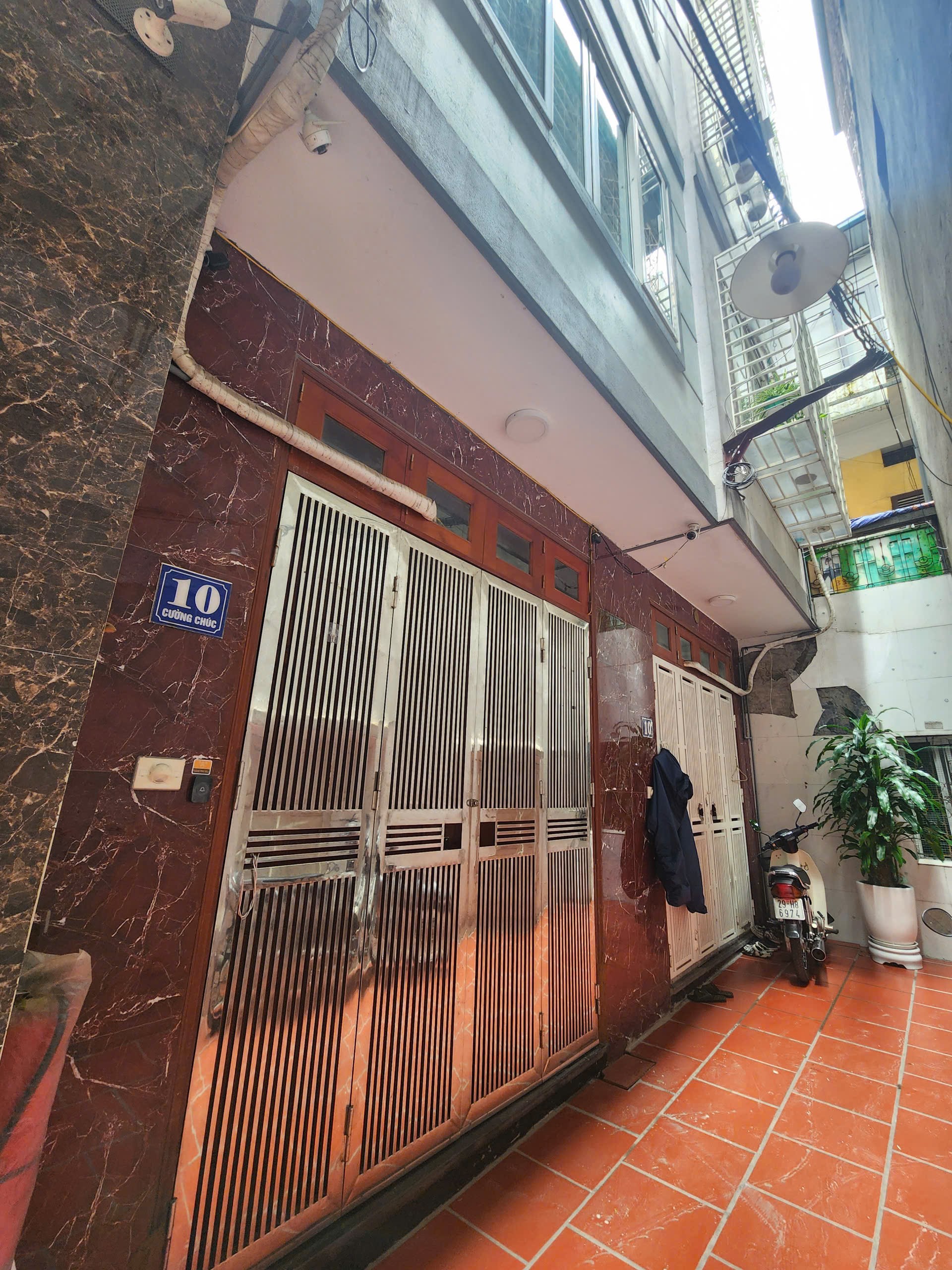 Bán nhà tốt Đội Cấn 10m ra phố, có ô chờ thang máy, tặng nội thất cơ bản - Ảnh chính