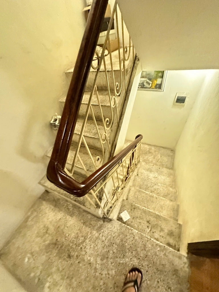 NHÀ ĐẸP - VỊ TRÍ VÀNG GẦN GIẢI PHÓNG – Ô TÔ 5M 30M2 GIÁ 5.1 TỶ - Ảnh 2