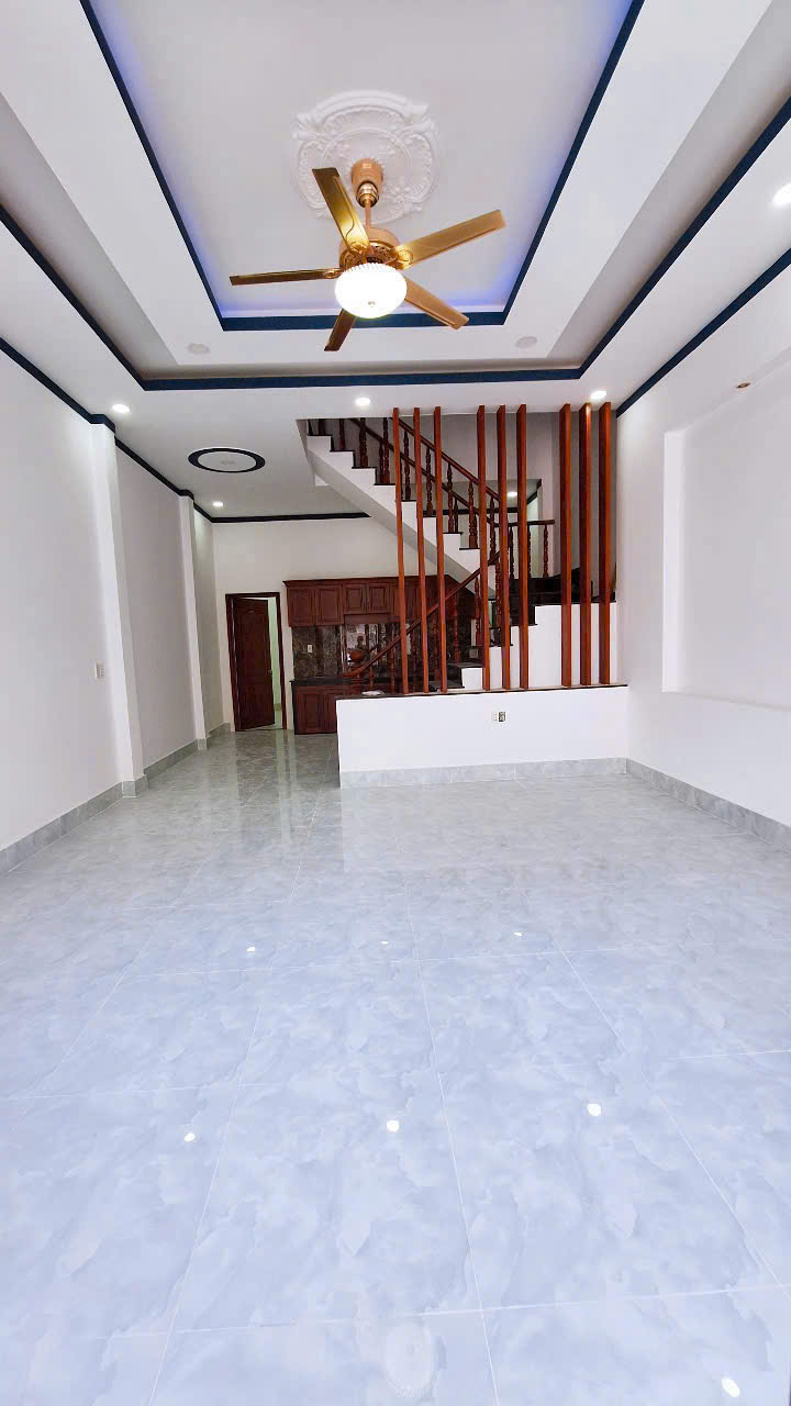 Bán nhà 1 Trệt 1 Lầu Biên Hòa,SHR đường 2 xe hơi,gần TTTM AEON Mall Biên Hòa - Ảnh 1