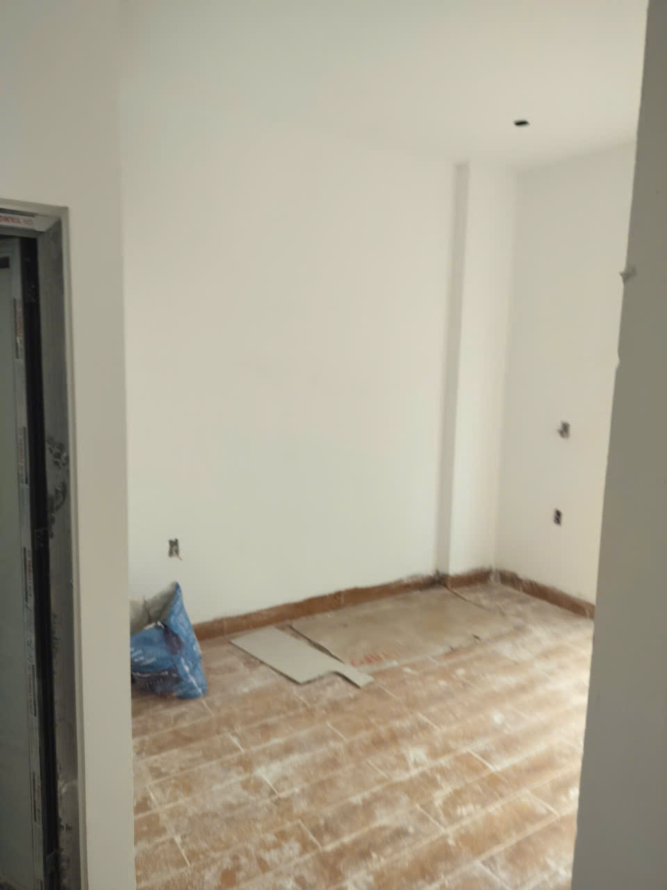 Tòa CHDV mới xây giá tốt hiếm có gần Times City - 54m2 x 13 phòng khép kín, nhỉnh 11 tỷ - Ảnh 2