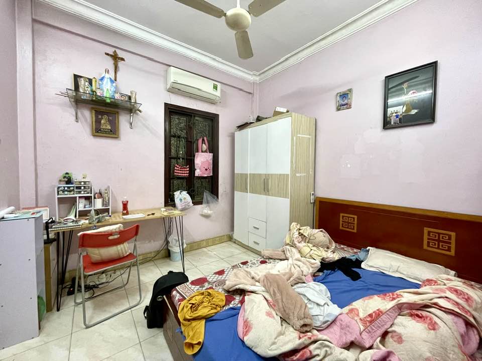 Bán Nhà Kim Ngưu 42m2, 5 Tầng, Lô Góc, Oto Đỗ Cửa 8.8 Tỷ - Ảnh chính