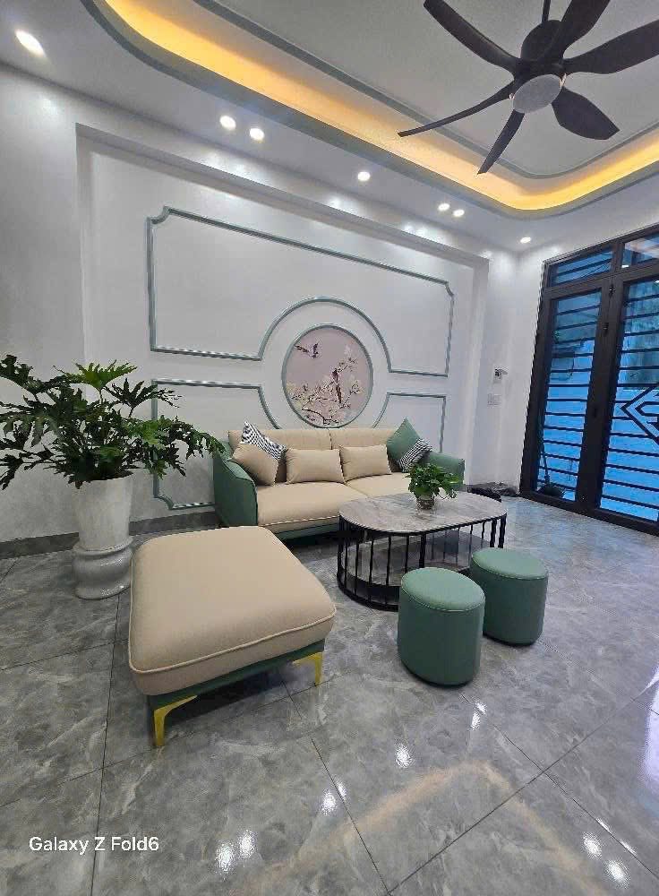 Bán căn nhà 3 tầng ngõ phố Cô Đông, ph Bình Hàn, TP HD, 45.5m2, 3 ngủ, 3 vs, chỉ 2.75 tỷ - Ảnh chính