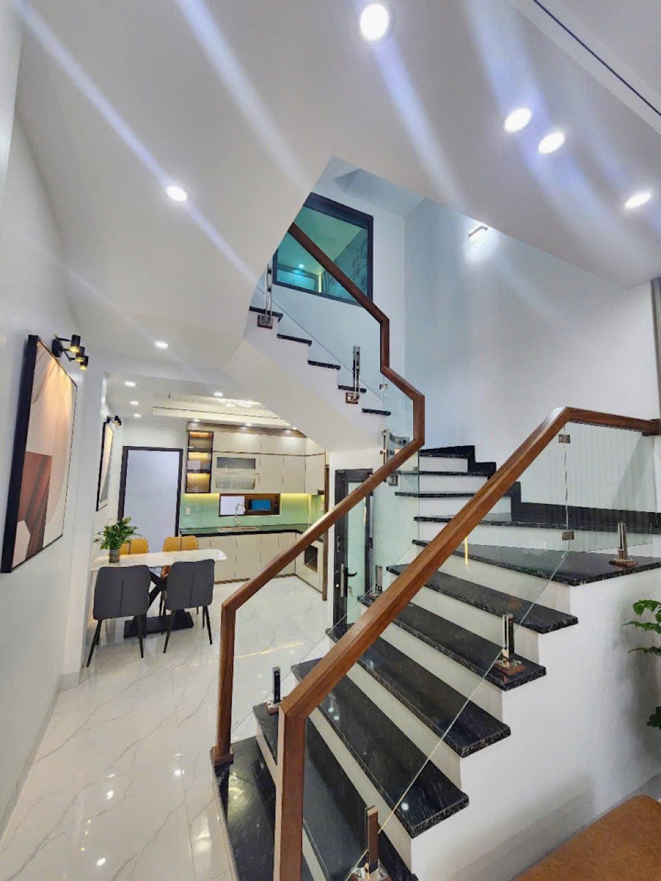 Bán căn nhà 3 tầng ngõ đường Nguyễn Lương Bằng, ph Thanh Bình, TP HD, 48m2, 3 ngủ, 3 vs - Ảnh 4