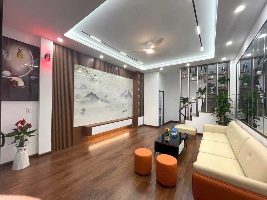 SIÊU PHẨM GIỮA THANH XUÂN - Ô TÔ LÝ THUYẾT ĐỖ CỬA - NGÕ 3 GÁC THÔNG - FULL NỘI THẤT ĐẸP - Ảnh 2