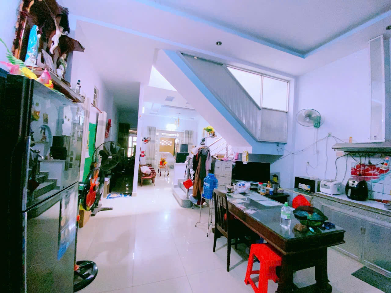 Bán nhà lầu P. Tam Hiệp, gần chợ Lý Văn Sâm, đường oto chỉ 3,6 tỷ - Ảnh 1