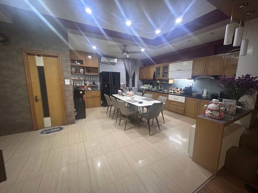 NHÀ MIINH KHAI OTO VÀO NHÀ - Ảnh 2