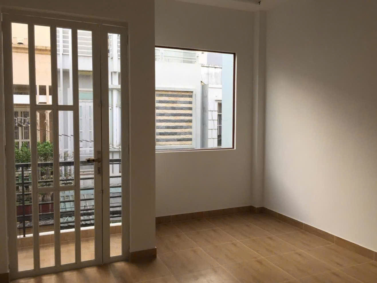 BÁN NHÀ 2 TẦNG – SÁT CHỢ PHẠM THẾ HIỂN,  4X15M, CHỈ 6x TỶ, LH 0938827657 MS TUYỀN - Ảnh 2
