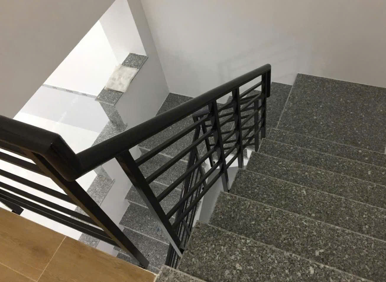 BÁN NHÀ 2 TẦNG – SÁT CHỢ PHẠM THẾ HIỂN,  4X15M, CHỈ 6x TỶ, LH 0938827657 MS TUYỀN - Ảnh 3
