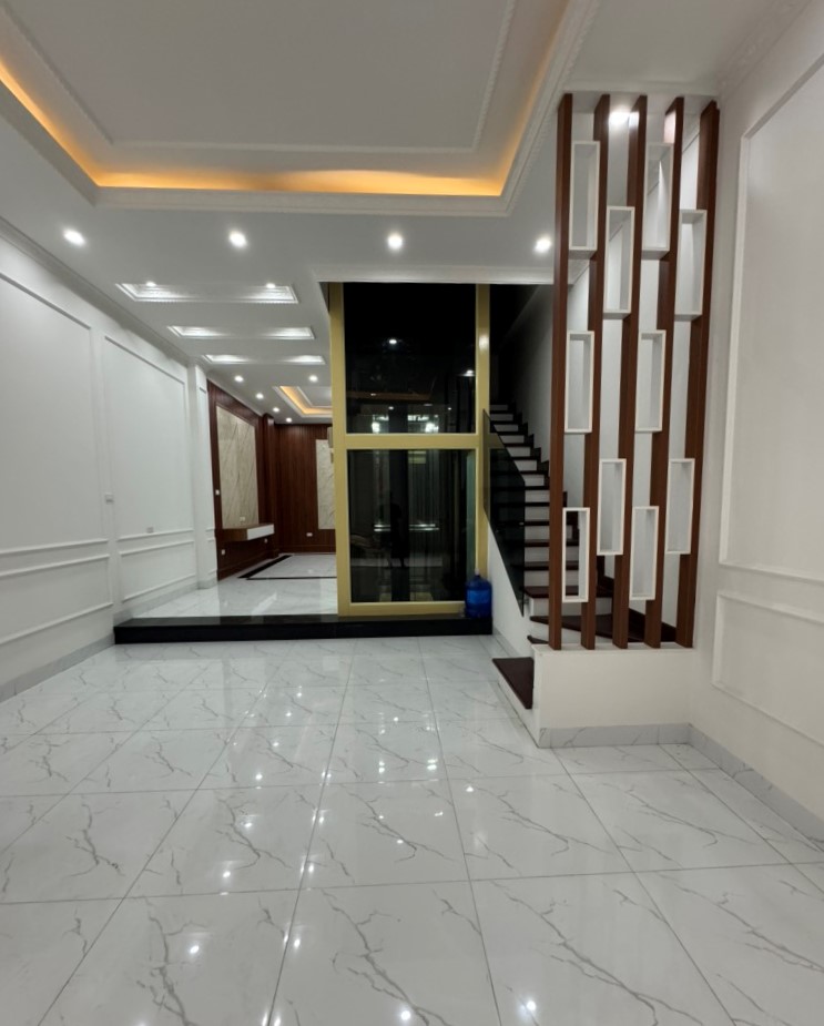 BÁN NHÀ LÊ TRỌNG TẤN, THANH XUÂN, Ô TÔ NGỦ TRONG NHÀ, 5T THANG MÁY NHẬP, 60M2, 19.6TỶ - Ảnh 1