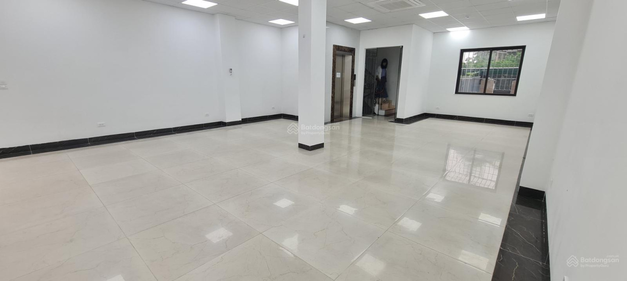 Cho thuê biệt thự căn góc KĐT Thành phố Giao Lưu, 200m2, 4 tầng, đã hoàn thiện nội thất, giá thỏa - Ảnh 2