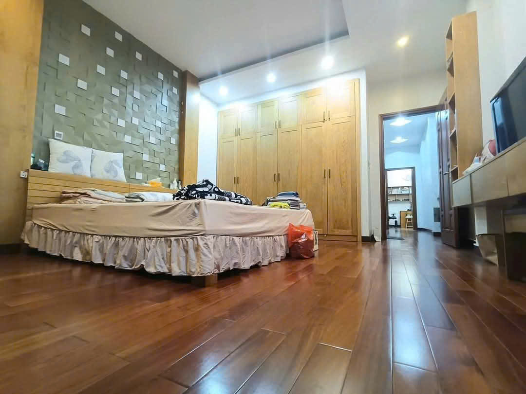 Bán nhà phố Nguyên Lân, Thanh Xuân 40m2, 3 tầng, mặt tiền 4.4m ô tô tránh đỗ chỉ 9 tỷ - Ảnh 1