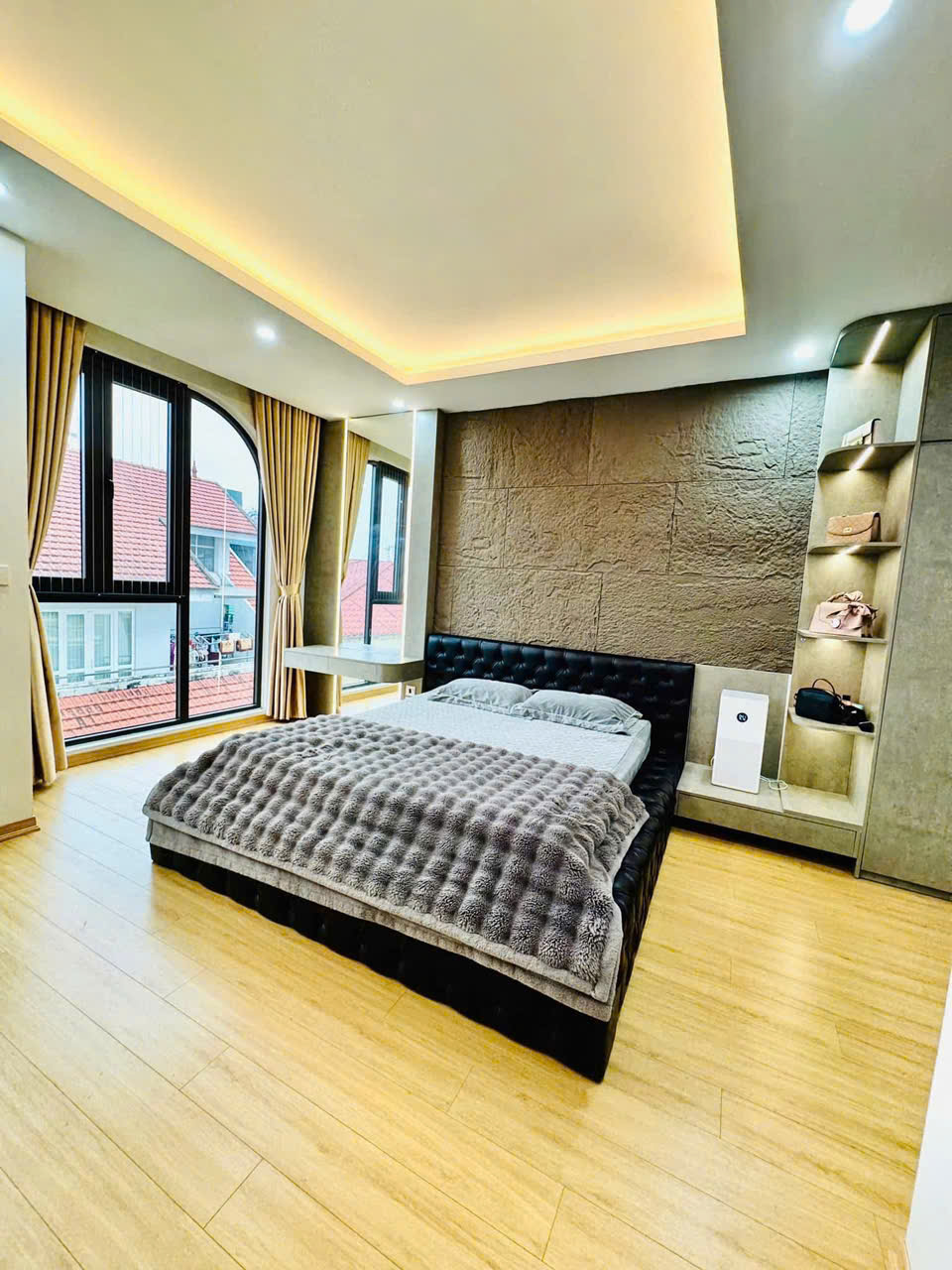 Bán nhà Lê Lợi,HĐ HN,kinh doanh , ô tô, thang máy,wiu đẹp , dt39m2,giá 9 ty - Ảnh 2