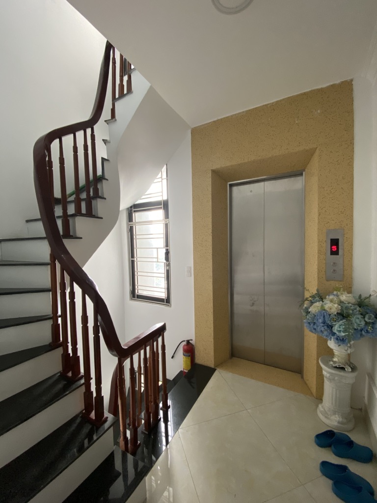 NHÀ ĐẸP MINH KHAI – 5 TẦNG 32M2 THANG MÁY – Ô TÔ ĐỖ CỬA – GIÁ CHỈ NHỈNH 14 TỶ - Ảnh 4