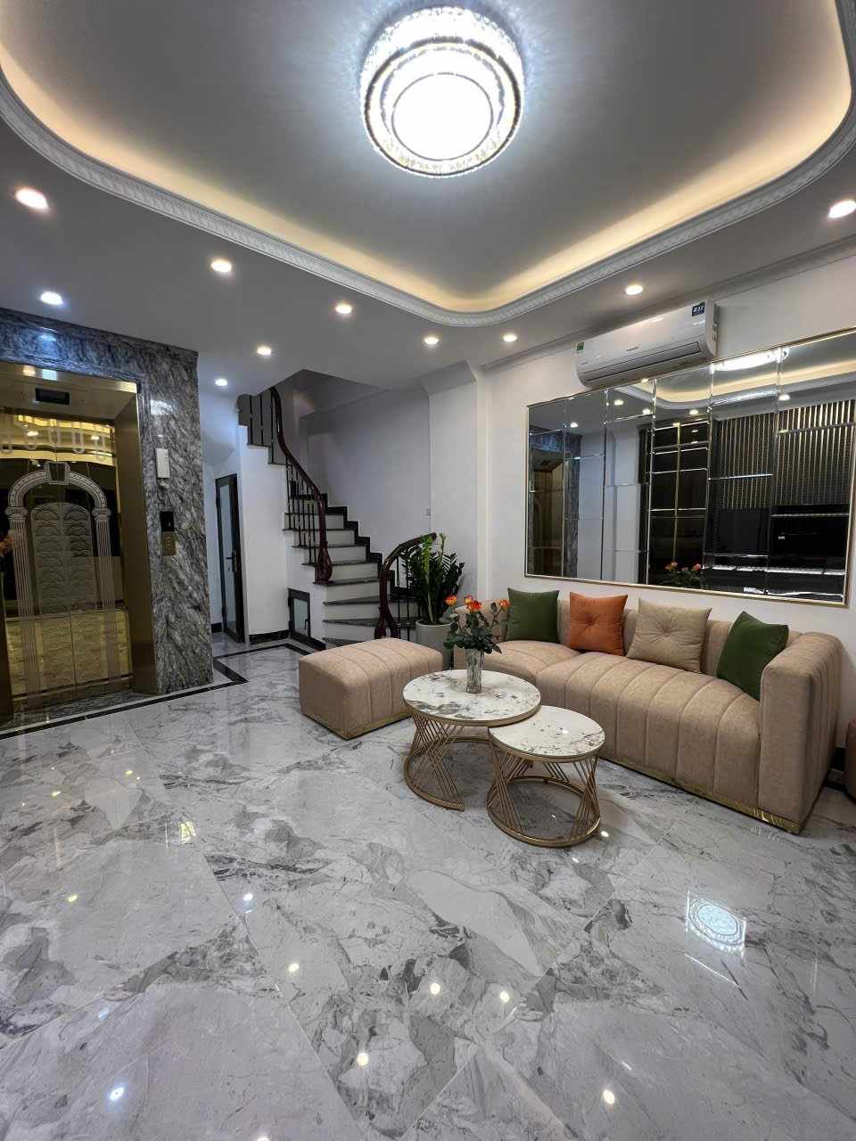 BÁN NHÀ MỚI KOONG PHỐ TRƯƠNG ĐỊNH HOÀNG MAI 7 TẦNG THANG MÁY - Ảnh 1