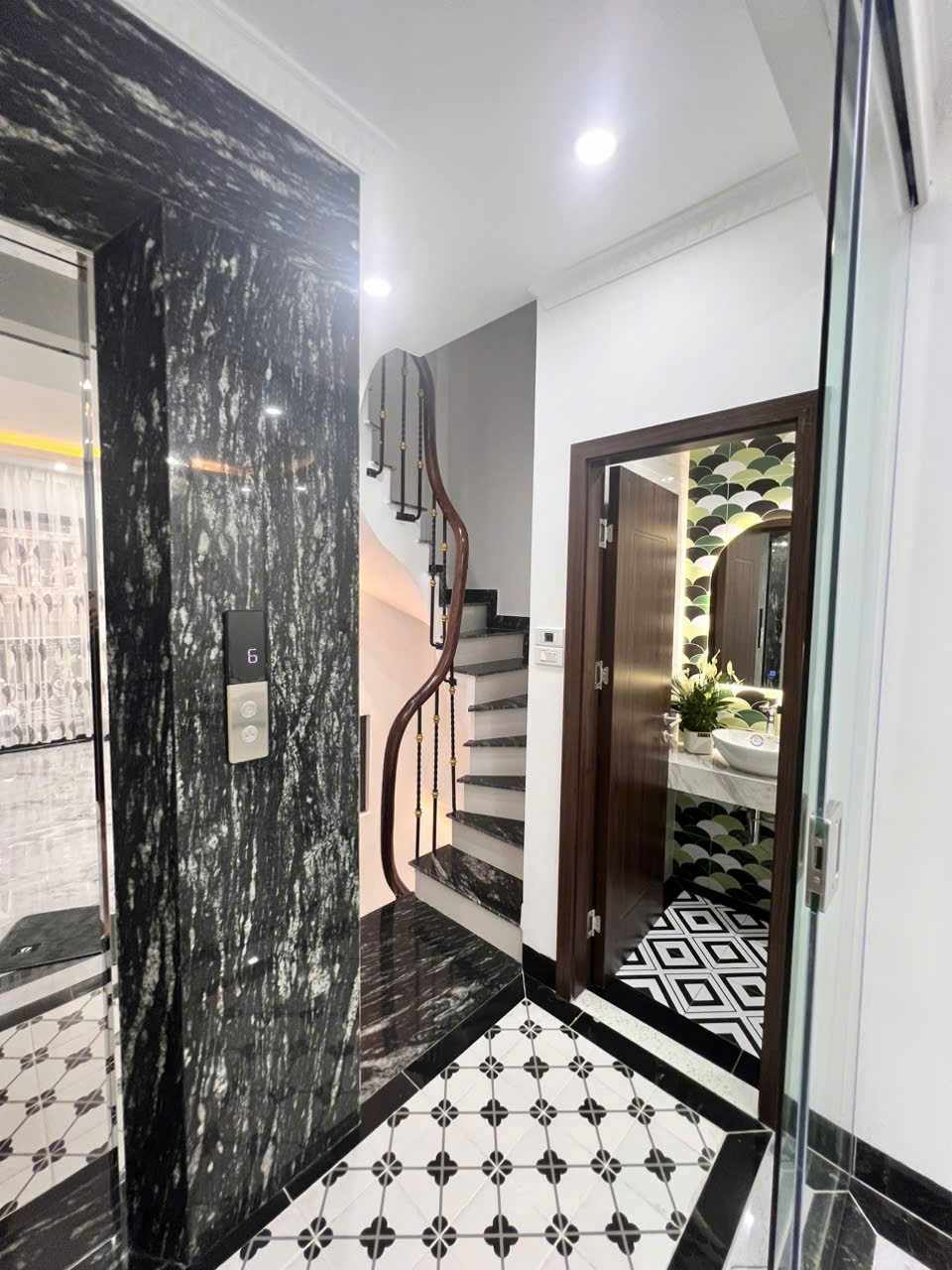 BÁN NHÀ MỚI KOONG PHỐ TRƯƠNG ĐỊNH HOÀNG MAI 7 TẦNG THANG MÁY - Ảnh 3
