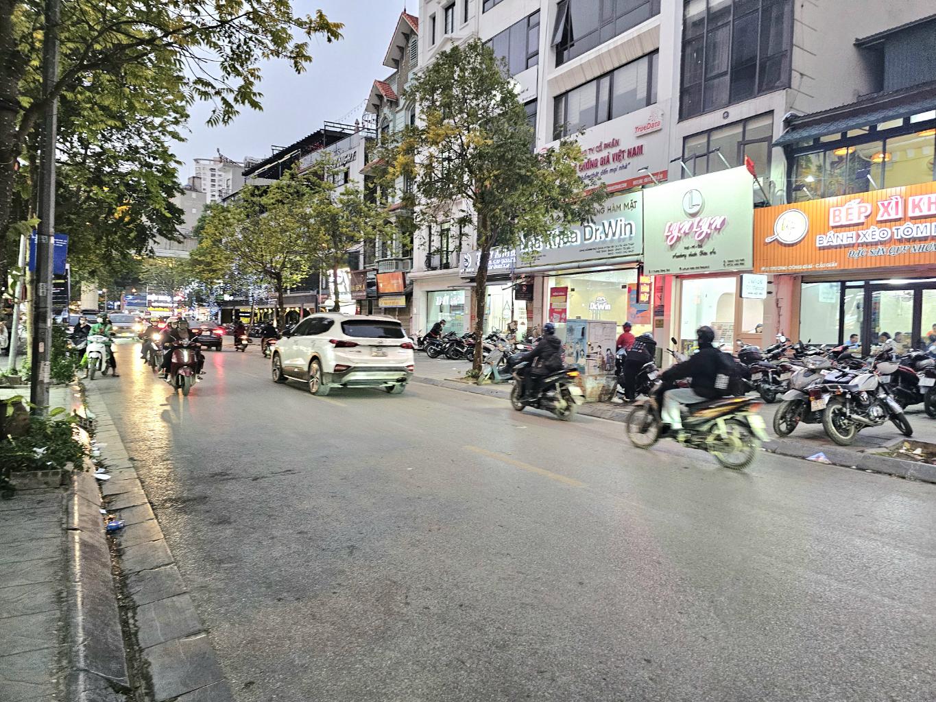 Bán nhà mặt phố Trương Công Giai 75m2, mặt tiền 5.5m kinh doanh đỉnh quận Cầu Giấy - Ảnh chính