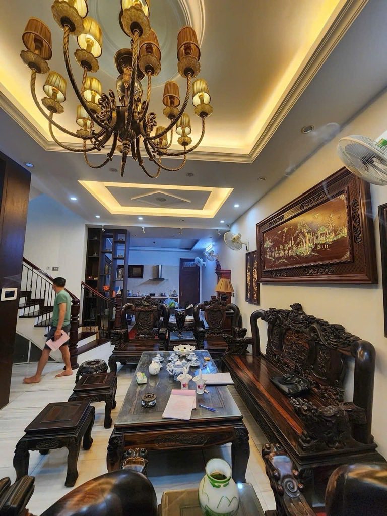 Bán nhà VIP Linh Đàm, 3 mặt thoáng, vỉa hè rộng,ô tô dừng đỗ, kinh doanh đỉnh, 75m2, 26,5 tỷ - Ảnh 1