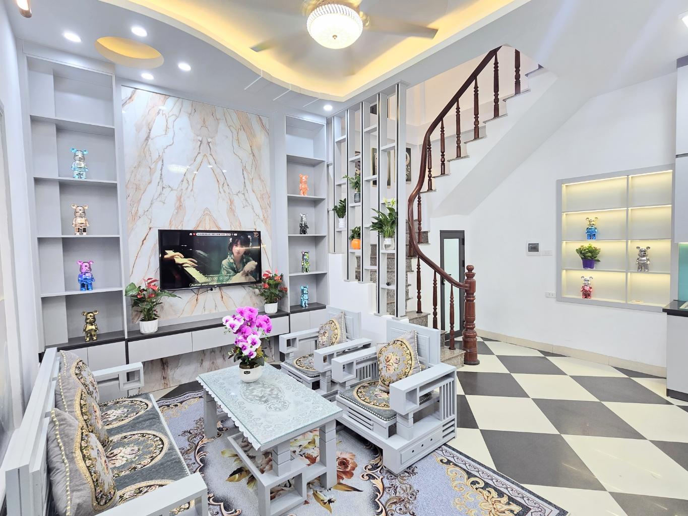 NHÀ ĐẸP HOÀNG MAI – 2 THOÁNG – NGÕ THÔNG – Ô TÔ GẦN CỬA – 6.68 TỶ – FULL NỘI THẤT - Ảnh 1