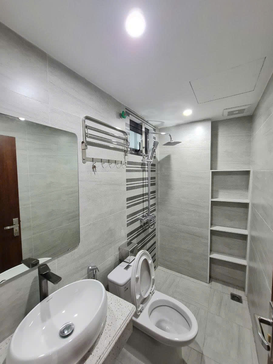 NHÀ MỚI NGUYỄN TRÃI THANG MÁY Diện Tích 38m2 8 tầng mặt tiền 4.3m Giá 13.5 tỷ - Ảnh 3