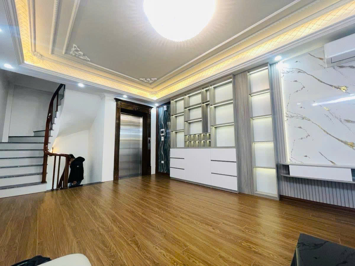 NHÀ MỚI VƯƠNG THỪA VŨ KINH DOANH THANG MÁY DT 51m2 7 tầng MT 4.2m Giá 22.55 tỷ - Ảnh chính
