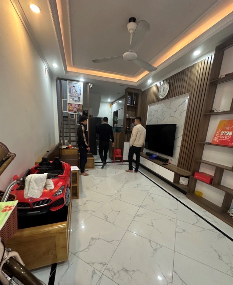 BÁN NHÀ KIM GIANG, HOÀNG MAI, MẶT NGÕ BA GÁC PHI- 5 NHÀ RA PHỐ, 30M2- 7.7TỶ(CTL) - Ảnh 1