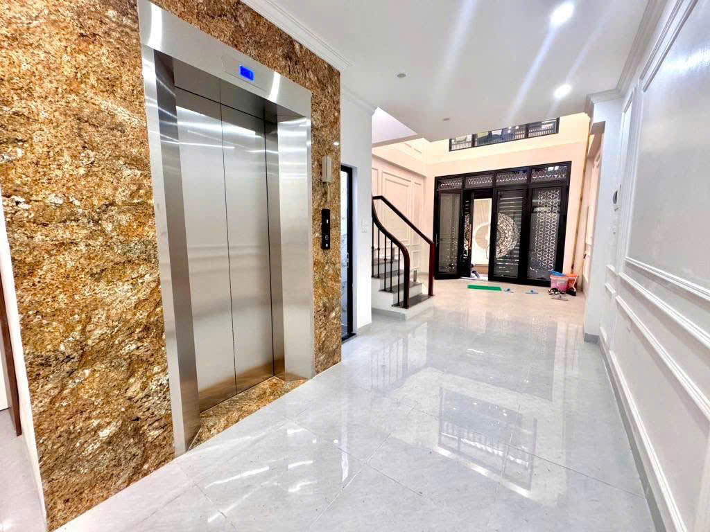 Bán gấp nhà riêng tại đường Lê Trọng Tấn, Q. Thanh Xuân 50m2, 6 tầng, MT 4m, Giá 16 tỷ 350 triệu, Ô - Ảnh 3