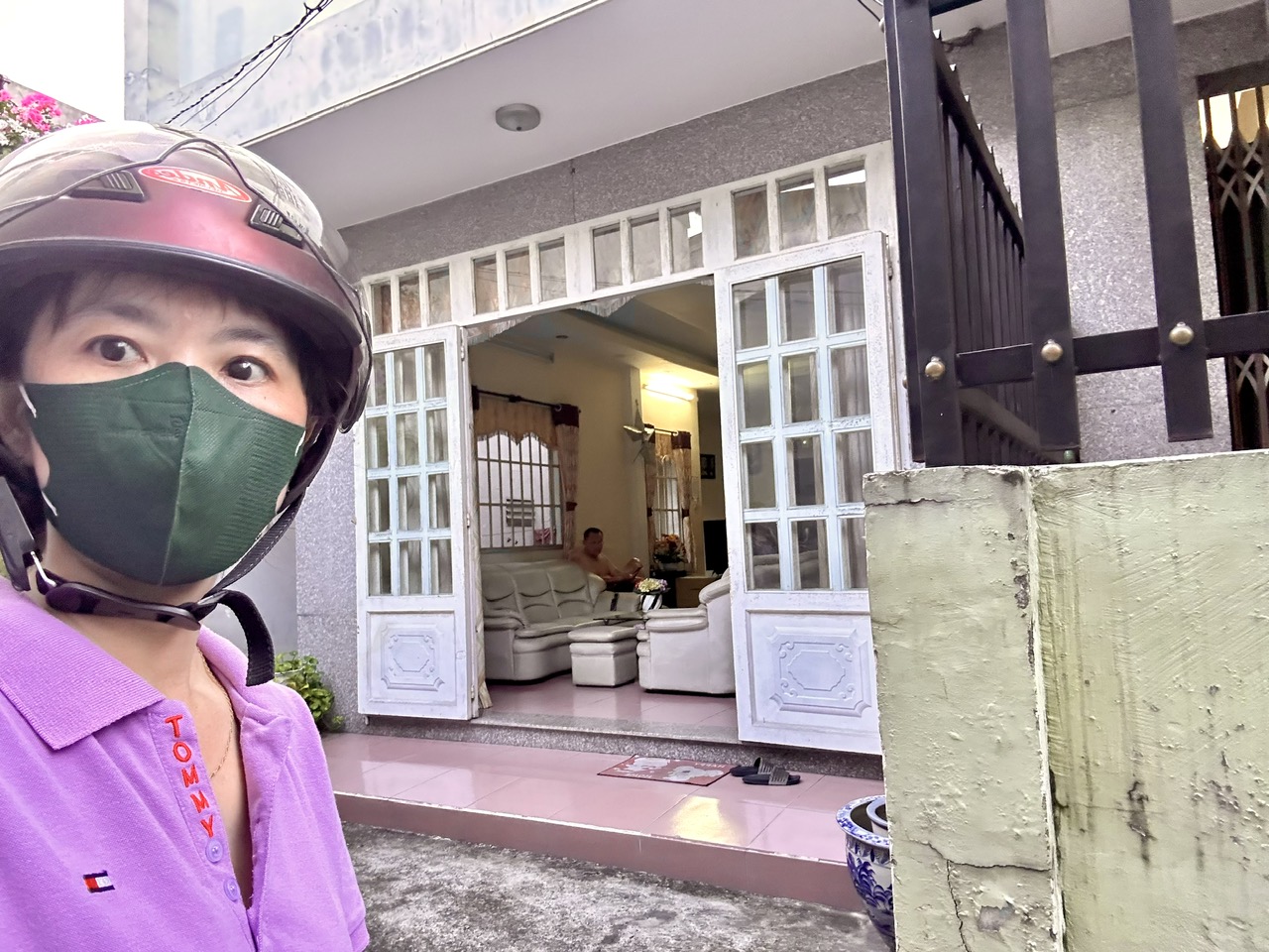 NHÀ TÔN ĐẢN BÊ NGANG KHỦNG - TRUOCS NHÀ CÓ SÂN ĐỂ XE RIÊNG BIỆT AN TOÀN- CÓ CỔNG RIÊNG- THÔNG RA - Ảnh chính