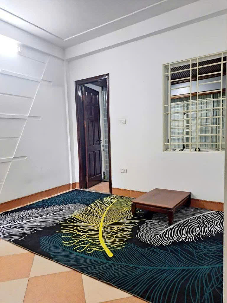 Cần bán căn hộ ccmn ở Mai dịch, diện tích 40m2, sạch sẽ thoáng mát, thuận tiện giao thông - Ảnh 2