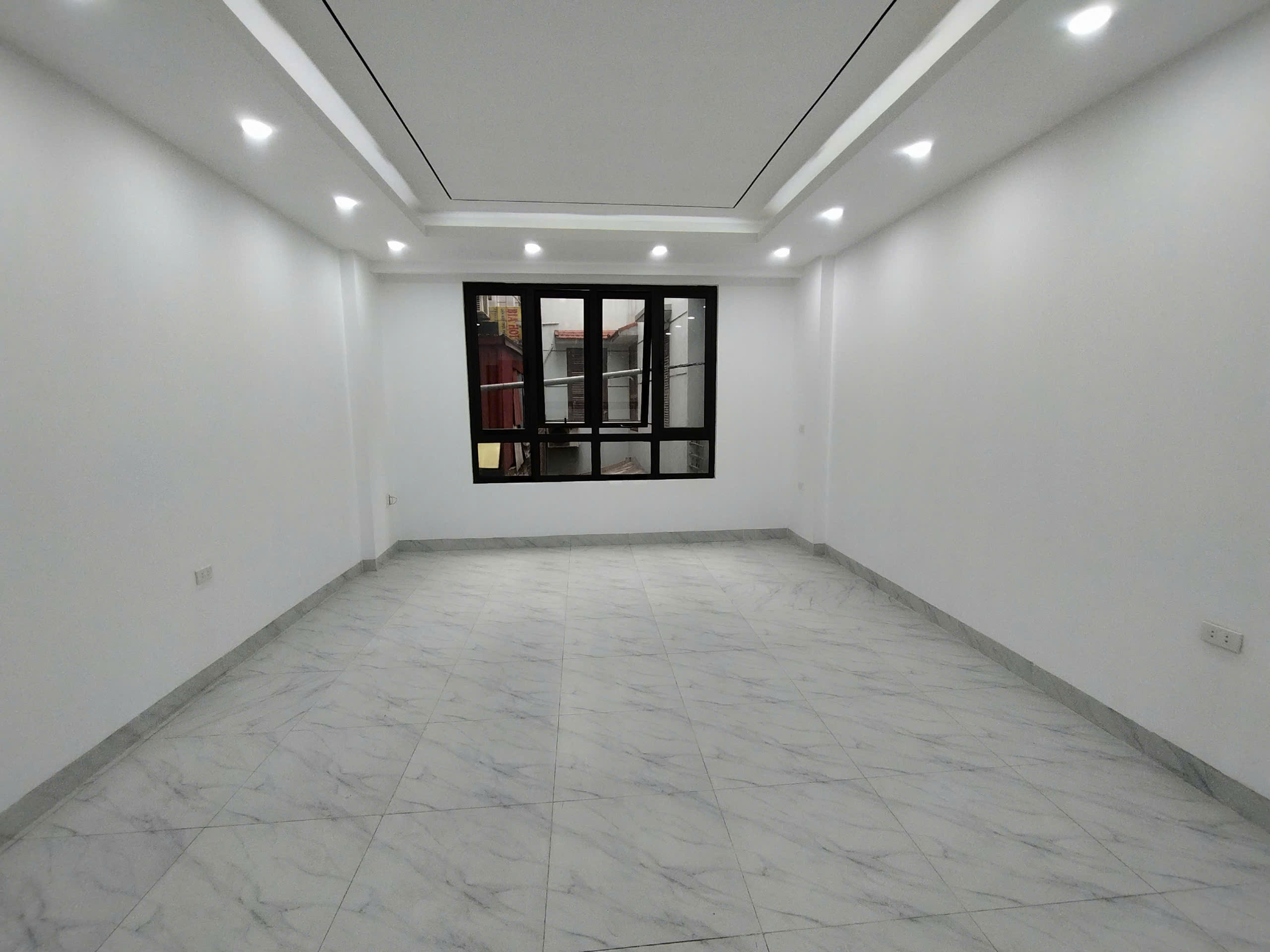 BÁN NHÀ MẬU LƯƠNG – VIEW HỒ – THANG MÁY – MẶT TIỀN 5M – GIÁ NHỈNH 7 TỶ - Ảnh 1