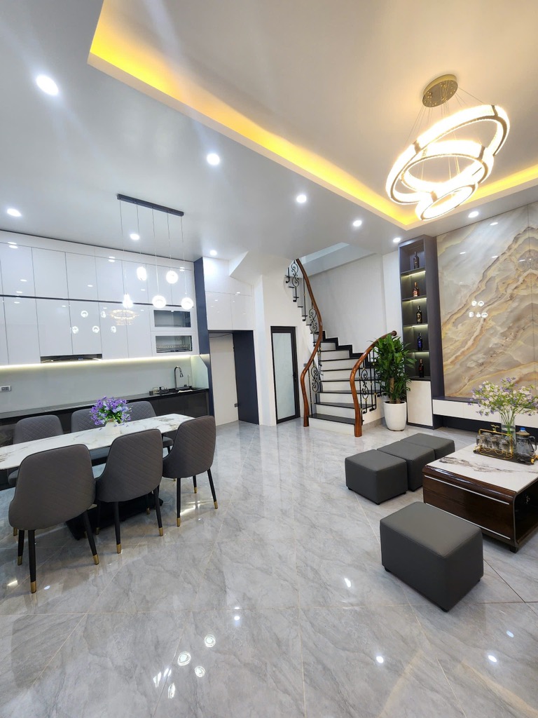 Bán nhà phố Minh Khai 56m2, 5 tầng, mặt tiền 6m cực đẹp chỉ 9.8 tỷ hiếm Hai Bà Trưng - Ảnh 3
