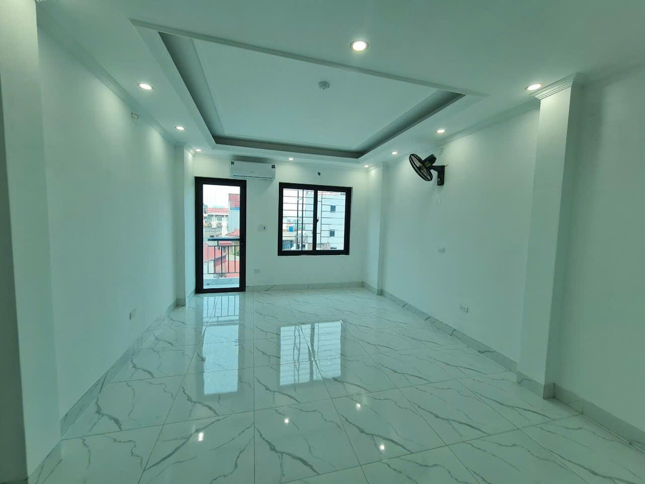 Bán gấp nhà riêng 7 tầng tại đường Kim Giang, Thanh Xuân, ngõ thông, ô tô vào nhà, giá rẻ - Ảnh 2