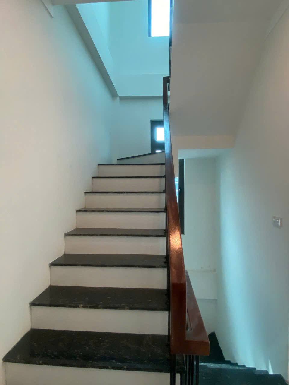Bán nhà 3T. 40m2, mt5m, Vân Nội, Đông Anh, 4.45 tỷ, ô tô. - Ảnh 2