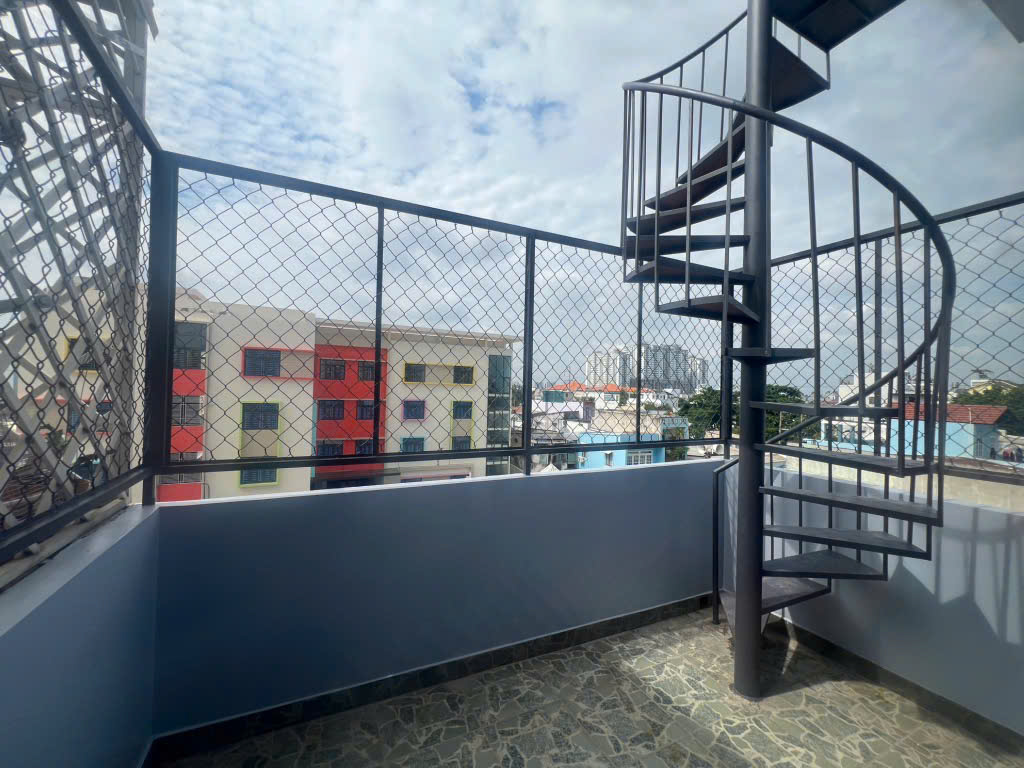 Nhà mới 4 tầng 42m2 Bình Đông Quận 8 giá 5 tỉ còn thương lượng - Ảnh 2