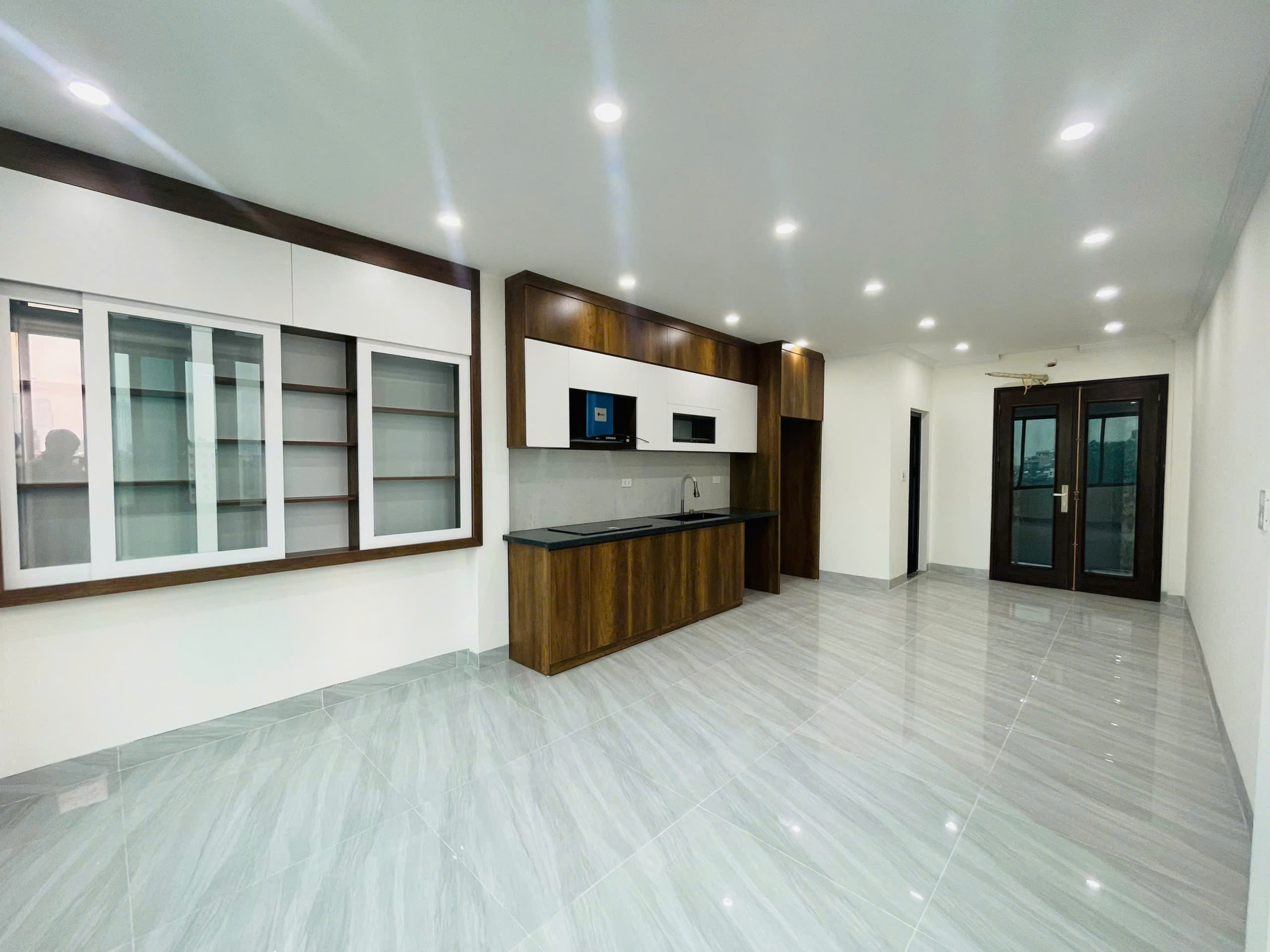 Bán nhà đường Pháo Đài Láng, Láng Thượng, Đống Đa 35m xây 6 tầng thang máy giá 8.7 tỷ - Ảnh 2