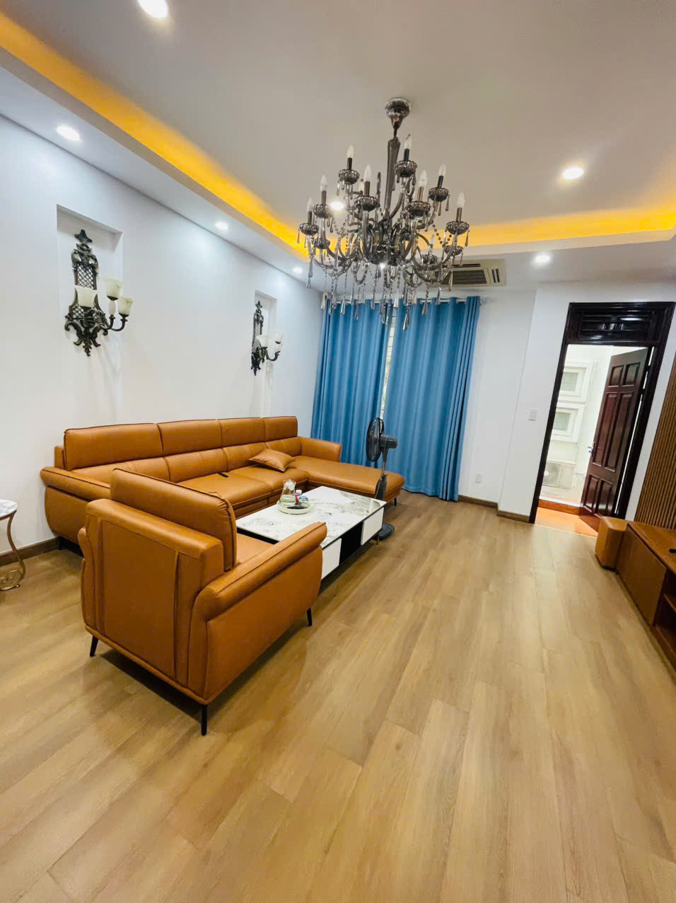 Bán nhà riêng phố Hoàng Ngân, Thanh Xuân, mặt tiền 5m, 53m2 * 5 tầng, hiếm có, giá chỉ 12 tỷ xx - Ảnh 2