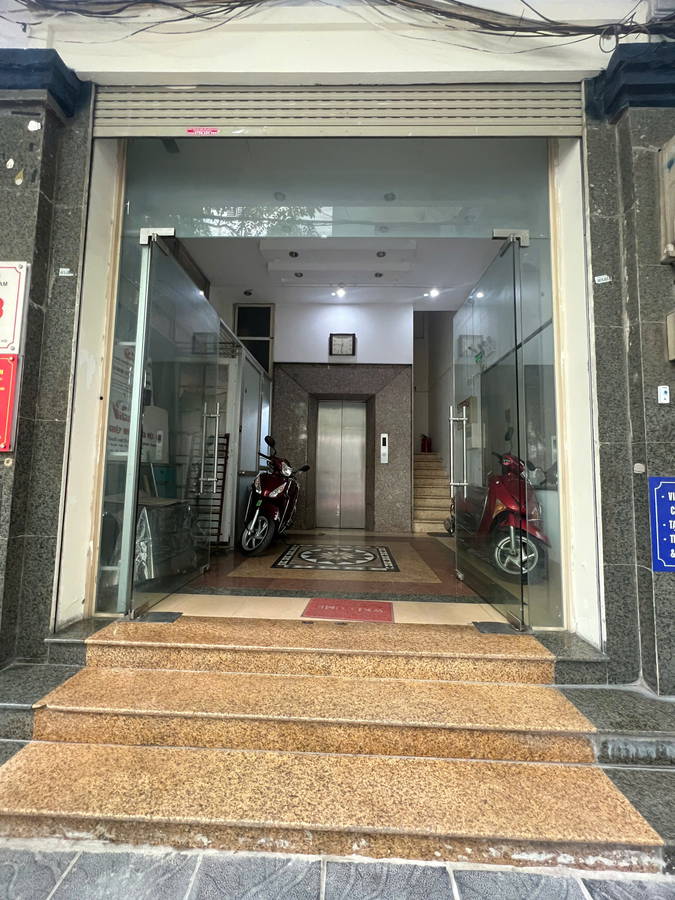 Bán Nhà Nguyễn Tuân. Thanh Xuân. Thang Máy. Lô Góc. Ô Tô. Vỉa Hè. DT 100m2. Giá 46,6 Tỷ. - Ảnh chính