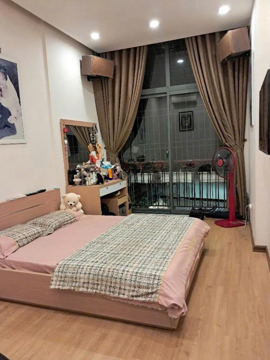 NHÀ ĐẸP THỔ QUAN TRUNG PHỤNG - NGÕ THOÁNG DT 42m2 4 tầng MT 3m Giá 9.7 tỷ - Ảnh chính