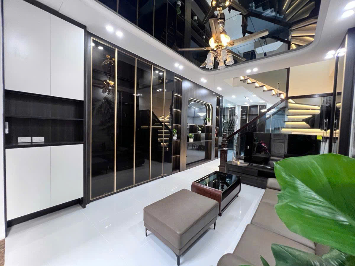 Vip Khương Đình 2 thoáng , ngõ thông, ô tô vào tận nhà,62m giá 17 tỷ - Ảnh 2