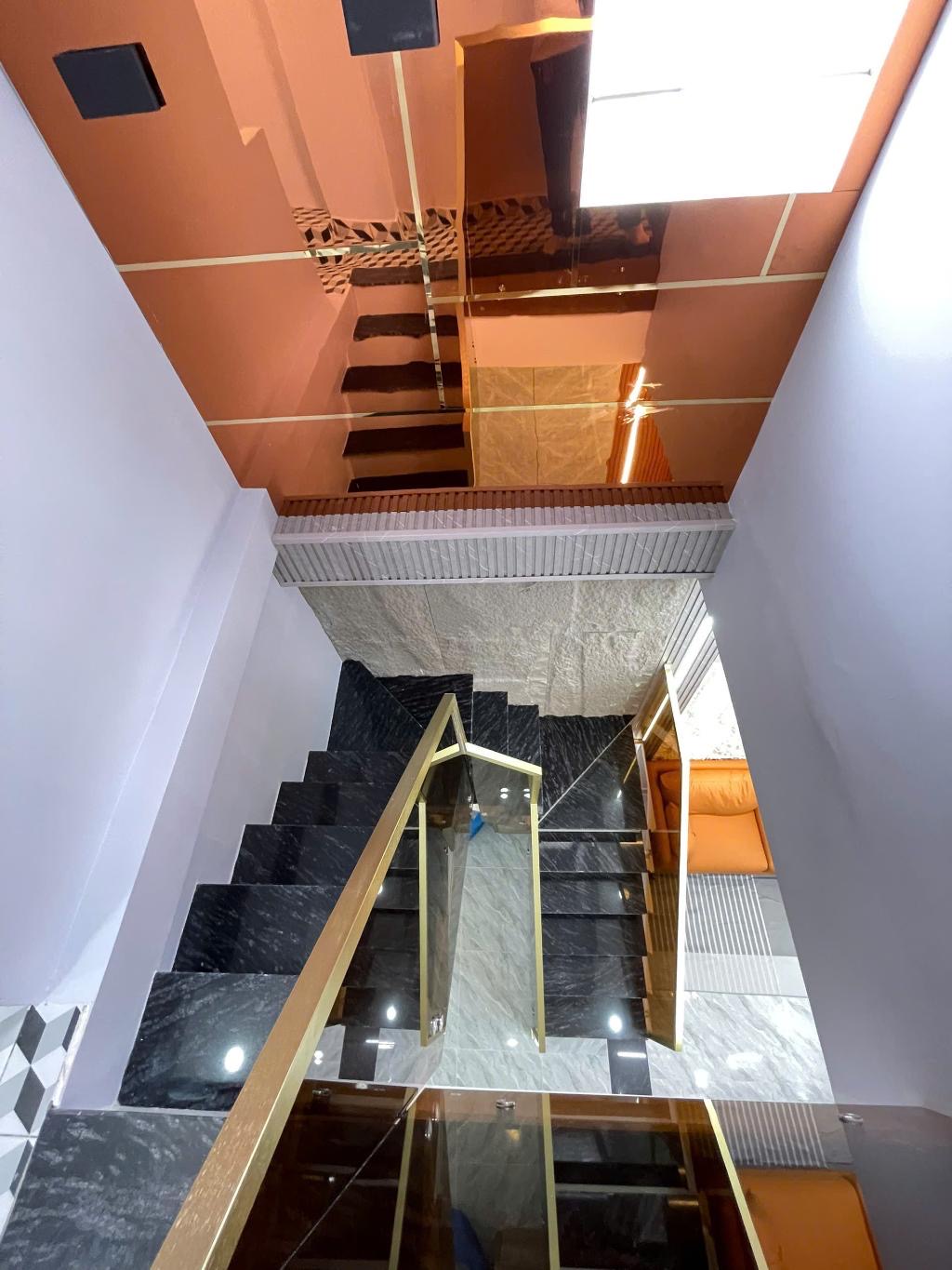 Nhà mặt tiền hẻm 8m Lê Văn Sĩ, Tân Bình, 2.8x14, nhà mới 2 tầng chỉ hơn 7tỷ - Ảnh 3