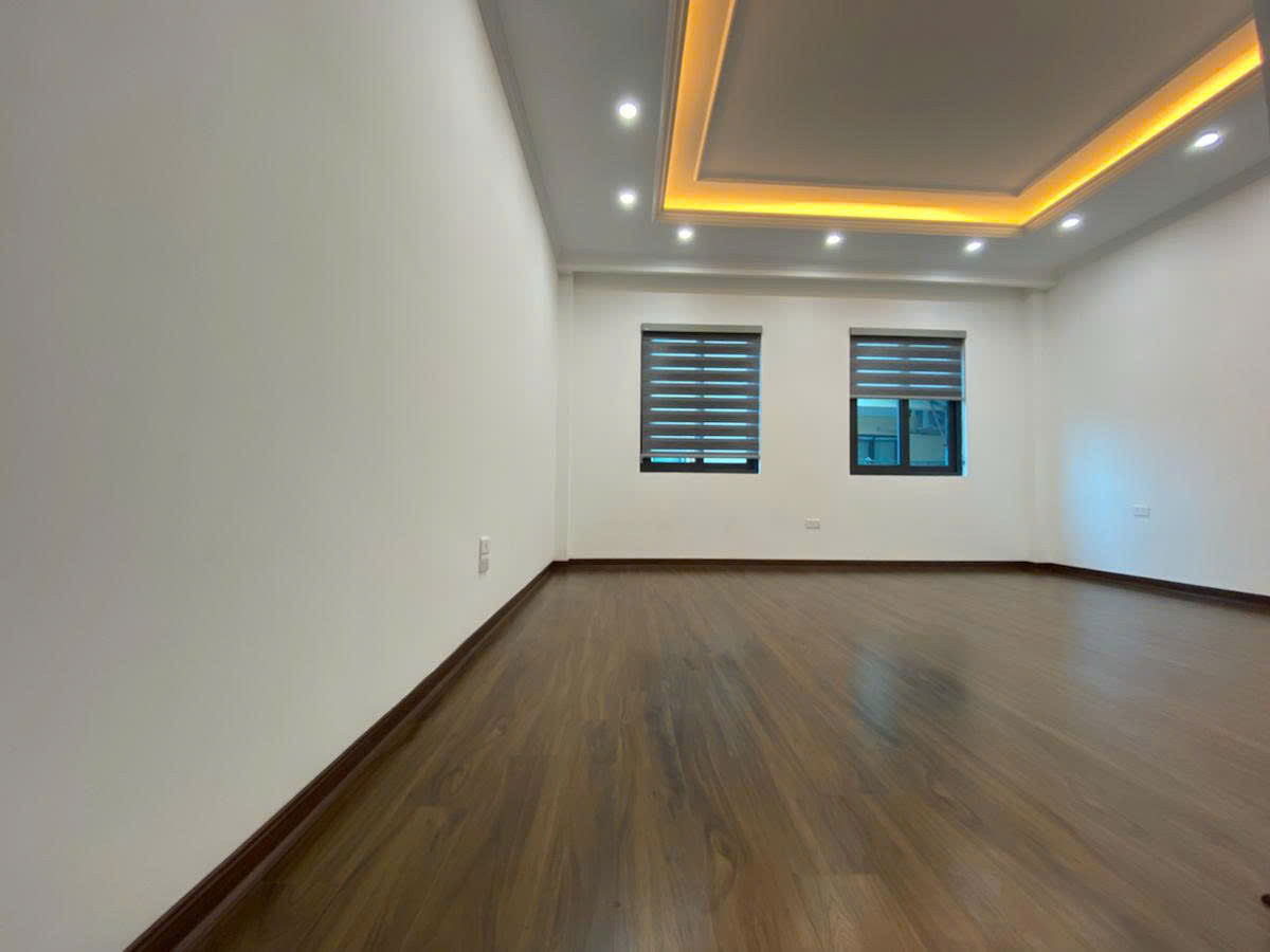 : NHÀ ĐẸP VŨ TÔNG PHAN MẶT NGÕ KINH DOANH,2 THOÁNG TRƯỚC SAU,NGÕ Ô TÔ THÔNG 37M, GIÁ 12,5 tỷ - Ảnh 2