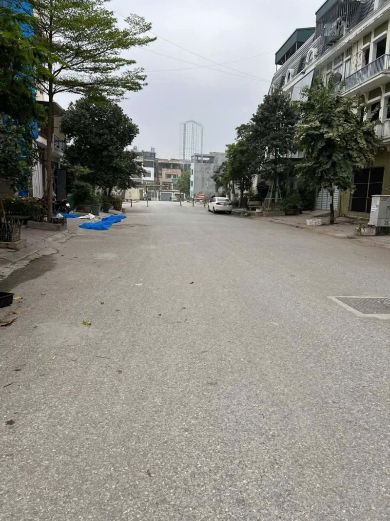 bán liền kề KĐT Văn Phú, Hà Đông, 77m2, mặt tiền 4,5m, giá 15 tỉ - Ảnh chính