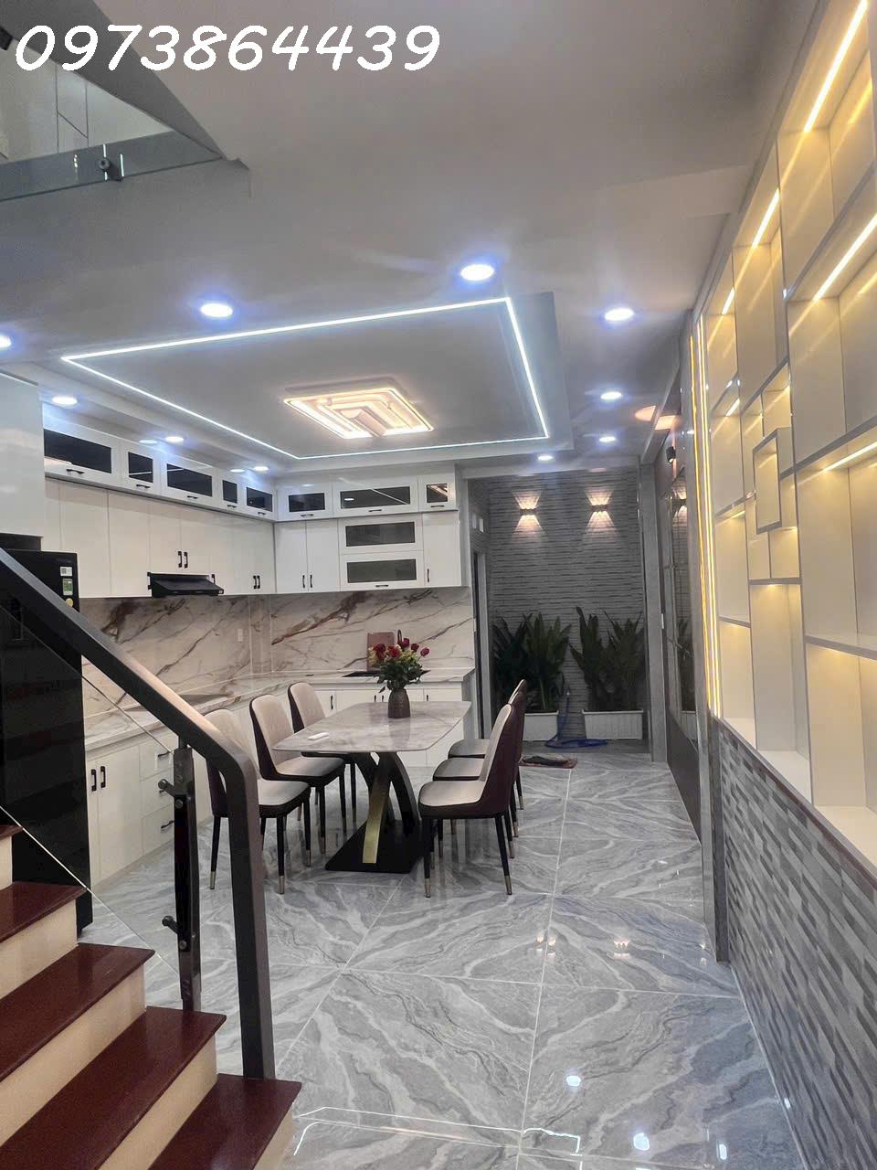 BÁN NHÀ PHỐ QUẬN 12 - 4 TẦNG FULL NỘI THẤT - 57,5M2 -  GIÁ NHỈNH 5 TỶ - Ảnh 2