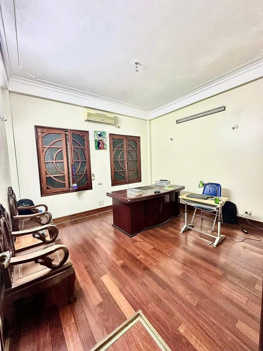 BÁN NHÀ NGUYÊN HỒNG, ĐỐNG ĐA - 70M² - MT 5.6M - VỈA HÈ Ô TÔ TRÁNH - KINH DOANH - 28.5 TỶ - Ảnh 1