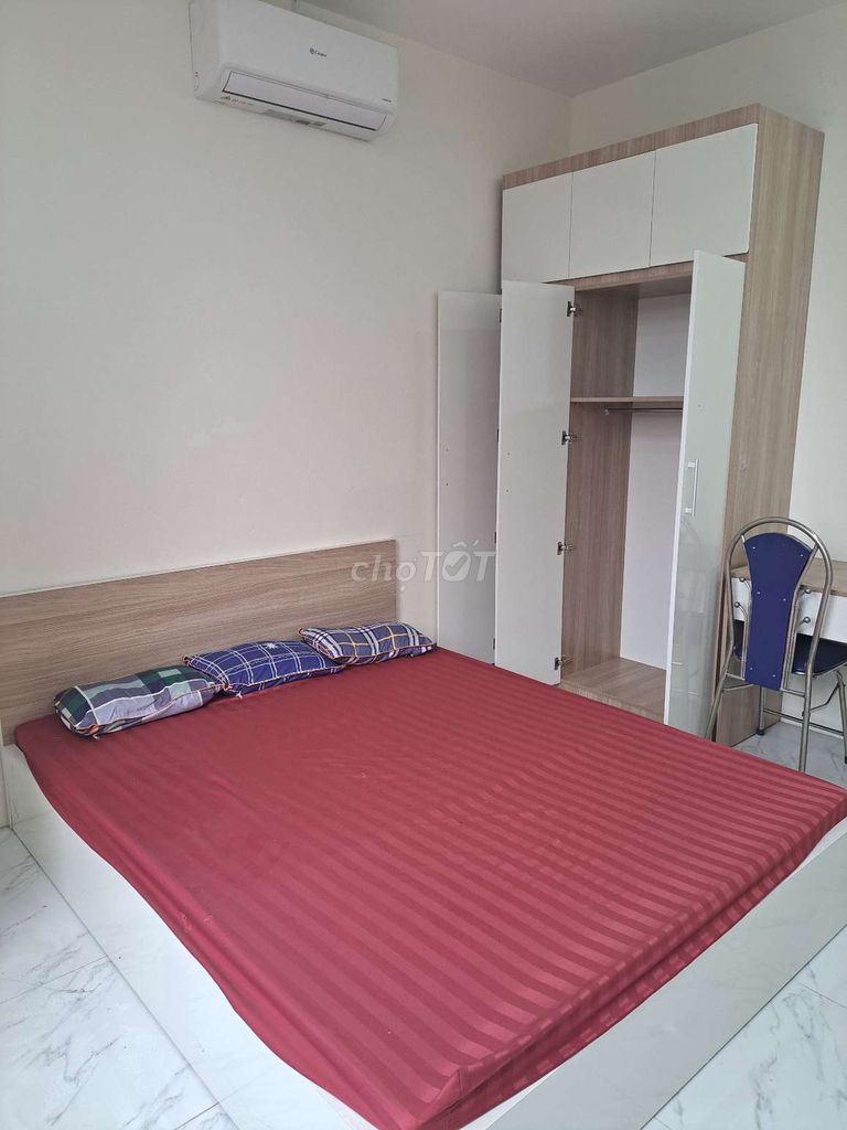 Cho thuê căn hộ 50m2 có 2 ngủ khép kín full đồ, thang máy mặt phố 269 Doãn Kế Thiện, Cầu Giấy - Ảnh chính
