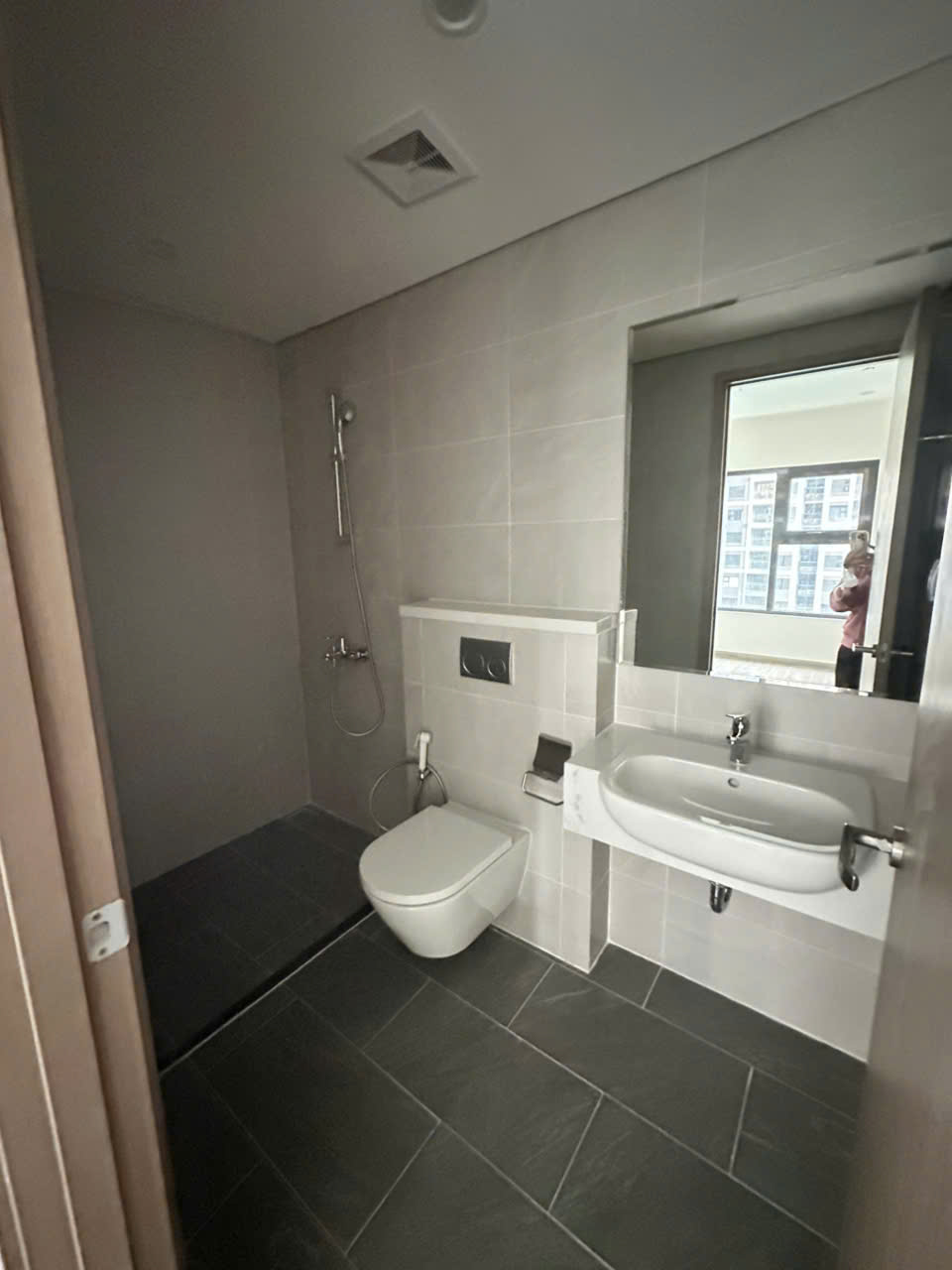 Siêu phẩm!!! căn 2pn tòa GH6, view trực diện hồ bơi cực đẹp, tầng đẹp, view như hình giá chỉ 3 tỷ 5 - Ảnh 3