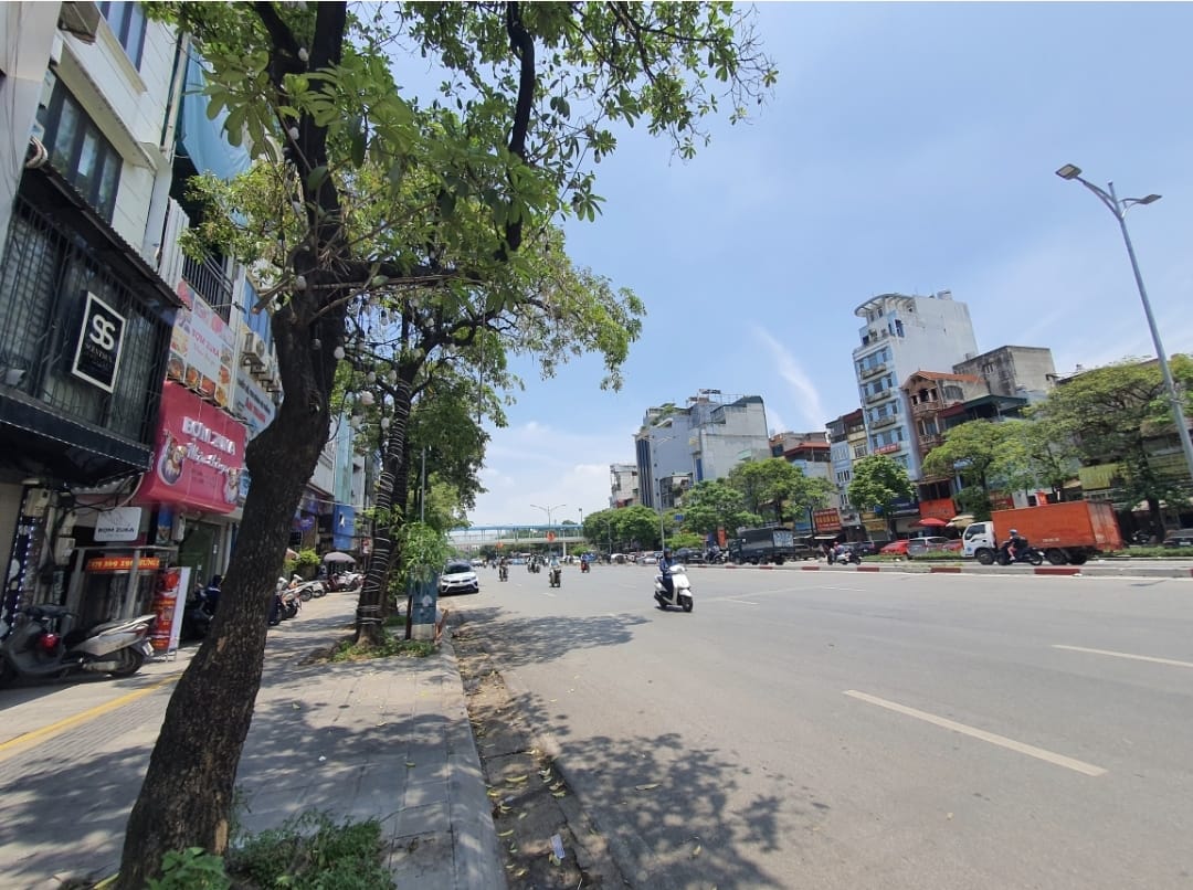 BÁN GẤP NHÀ PHỐ TRẦN KHÁT CHÂN, Ô TÔ TRÁNH_DT 90M2, 4 TẦNG, MT 7.5M, 29.5TỶ - Ảnh chính