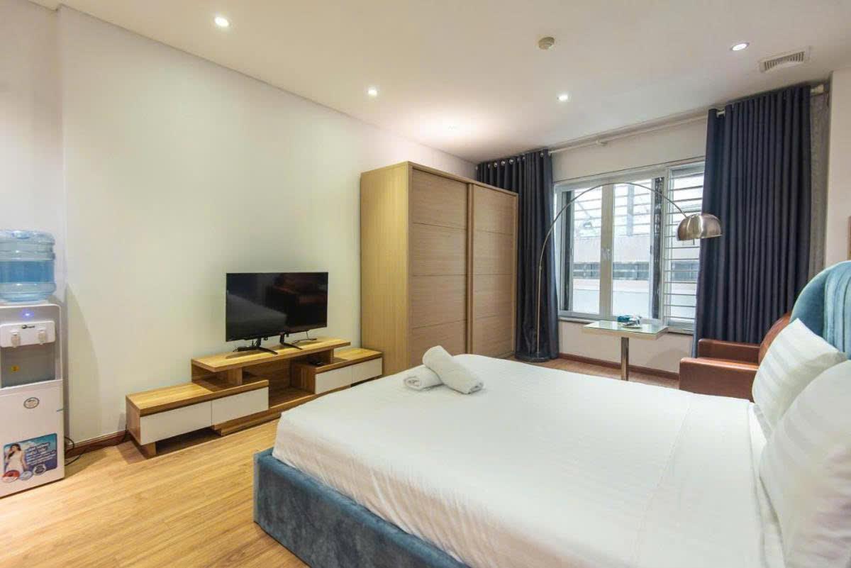 Nhà mặt phố Tràn Quốc Toản, Hoàn Kiếm , 100m2 , 4 Tầng, Mặt tiền 8m .Kinh Doanh cực đỉnh. 65.5 tỷ - Ảnh 1