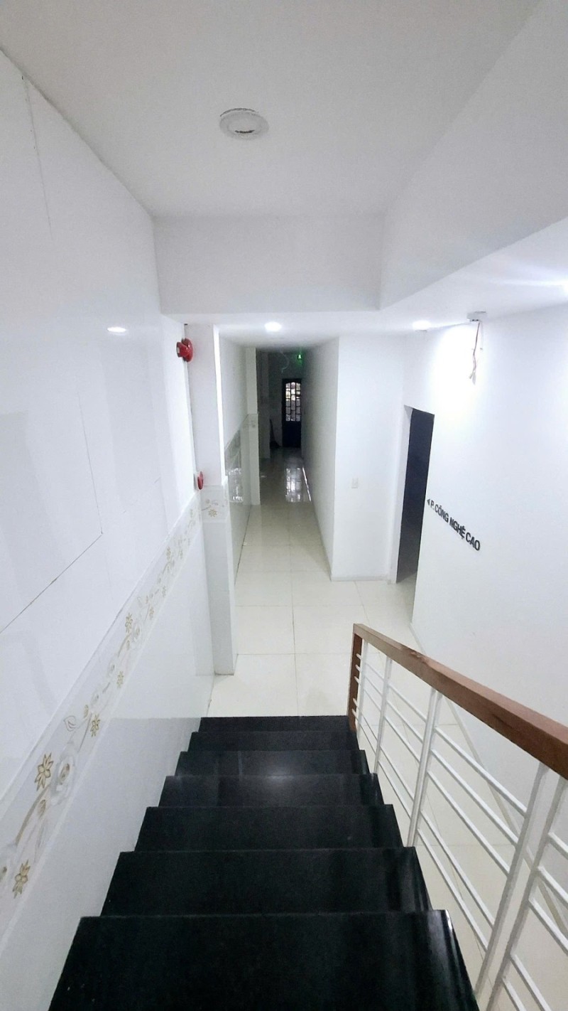 # MT Nguyễn Tri Phương gần cổng Sân Bay, 160m2, 2 tầng, 15.x tỷ - Ảnh 2